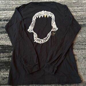 JETTY Long Sleeve Shark Mouth Tee